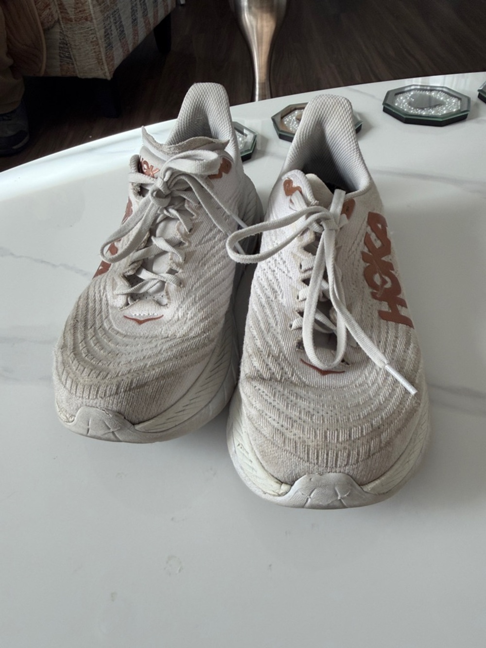 Hoka Neutral Running Sneakers in Light Beige with Rose Gold Logos size 8 - Picture 3 of 11